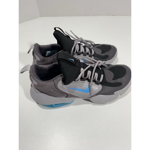 Nike Air Max Alpha Savage Trainers Black Grey Size US 8.5 AT3378-040 - Picture 1 of 10